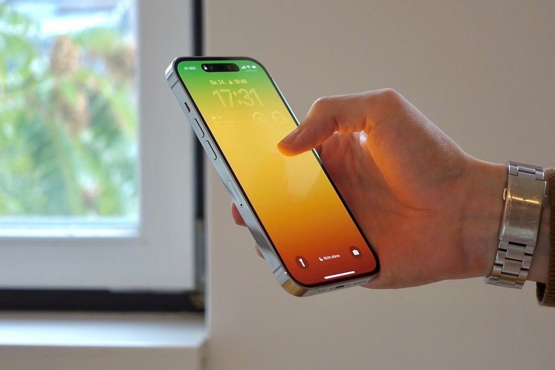 Apple lanza actualización crítica por vulnerabilidad a spyware Pegasus en iOS 16.6