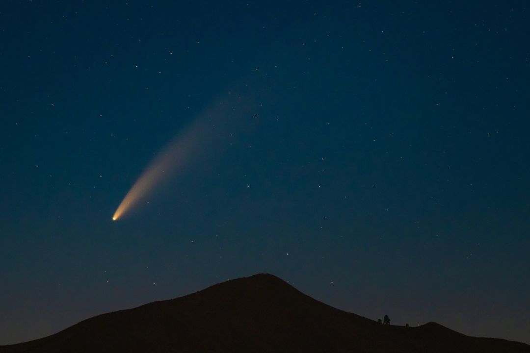 El cometa Nishimura, descubierto el pasado 12 de agosto por un astrónomo aficionado, podrá ser visto en todo su esplendor durante el anochecer del domingo 17 de septiembre