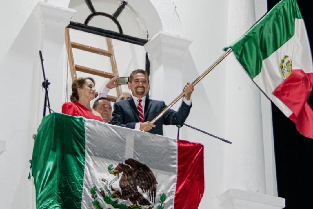 ¿Alcalde de Huatabampo en Verdad Dijo: 'Viva el Erótico Pueblo de México'?
