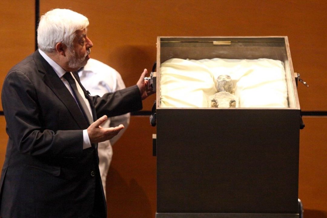 UNAM Invita a Conferencia para Hablar de Extraterrestres de Jaime Maussan