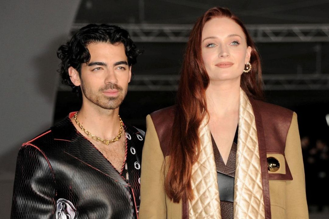 Sophie Turner demanda a Joe Jonas, él responde con orden del juez