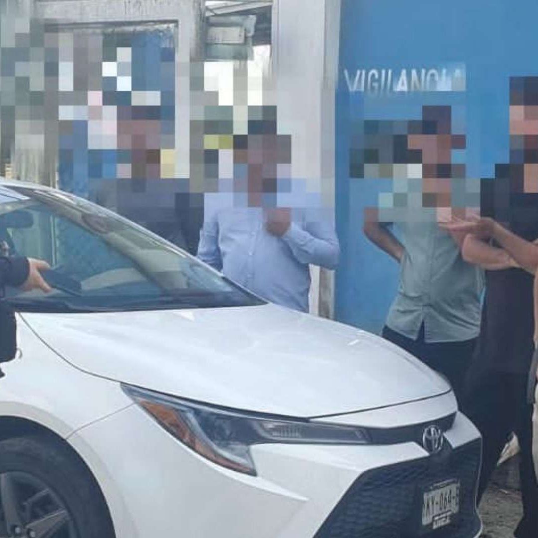 Resguardan a cinco iraquíes en Ixhuatlán del Sureste