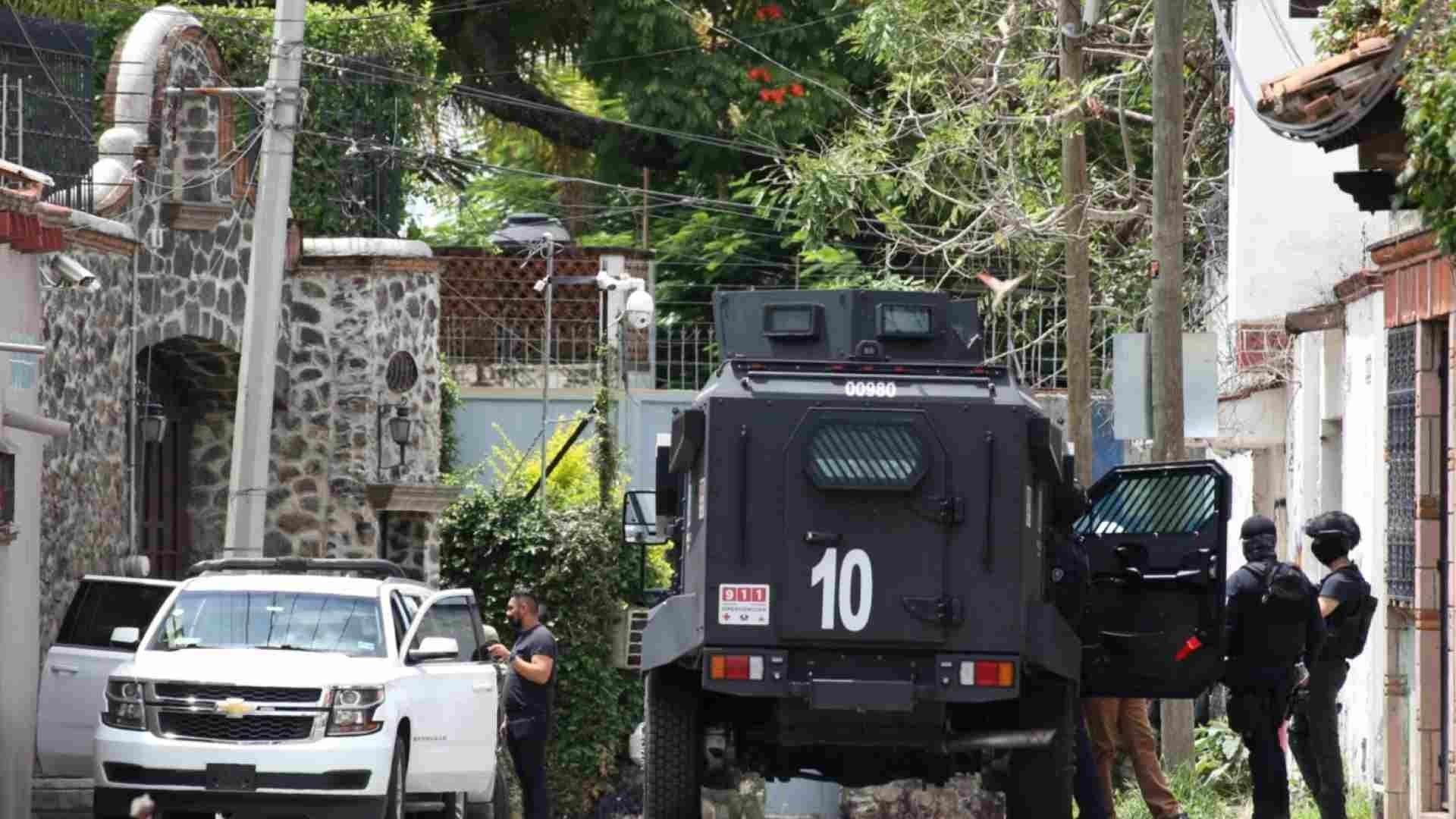 Operativo de la Fiscalía de Justicia de la Ciudad de México en la casa del Fiscal de Morelos