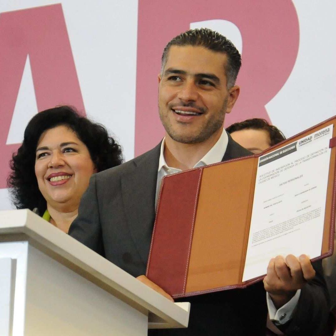 Omar García Harfuch tras su registro como aspirante a coordinador de los Comités de la Defensa de la 4T
