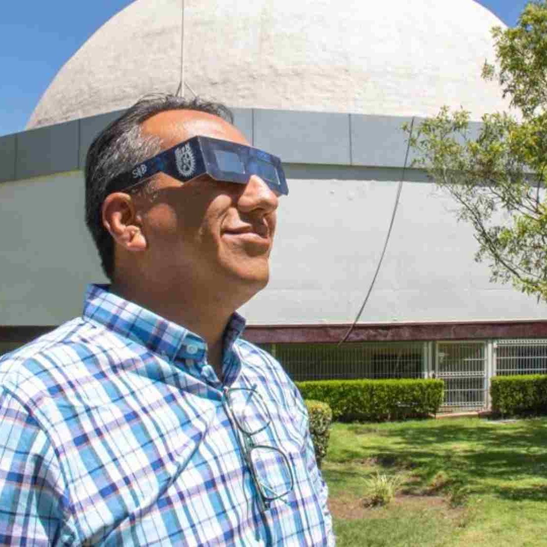 ¿Cómo y Dónde Regalarán Lentes para Ver el Eclipse Anular de Sol 2023?