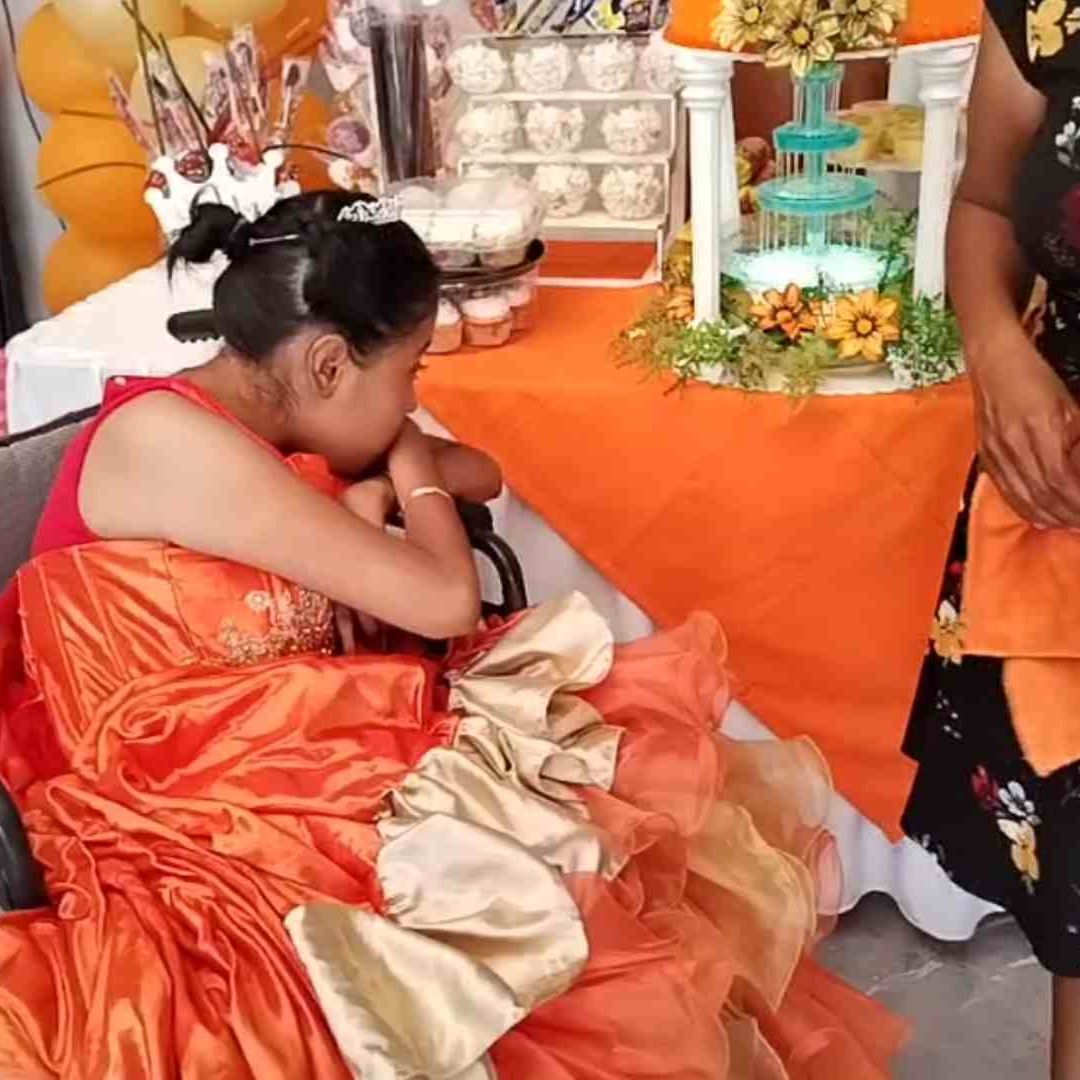 Dejan Plantada a Quinceañera, lo Publica en Redes y Llega Todo el Municipio