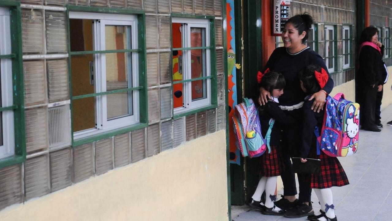 Checa si hay clases el 2 de octubre 2023 en México