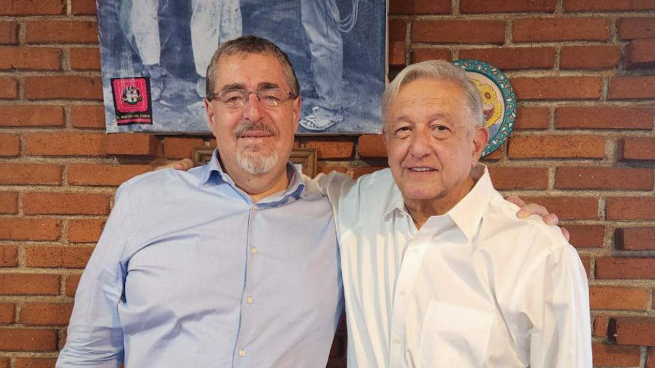 El presidente electo, de 64 años, ganó la presidencia el 20 de agosto con su partido, el Movimiento Semilla, al conseguir 2.5 millones de votos