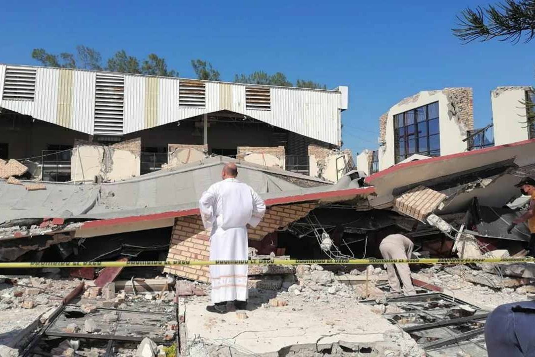 Derrumbe deja 11 personas fallecidas en iglesia de Ciudad Madero