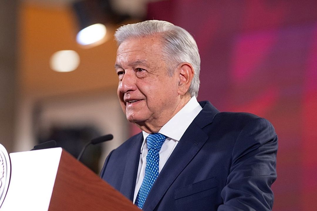 El presidente Andrés Manuel López Obrador presenta su mañanera desde Palacio Nacional