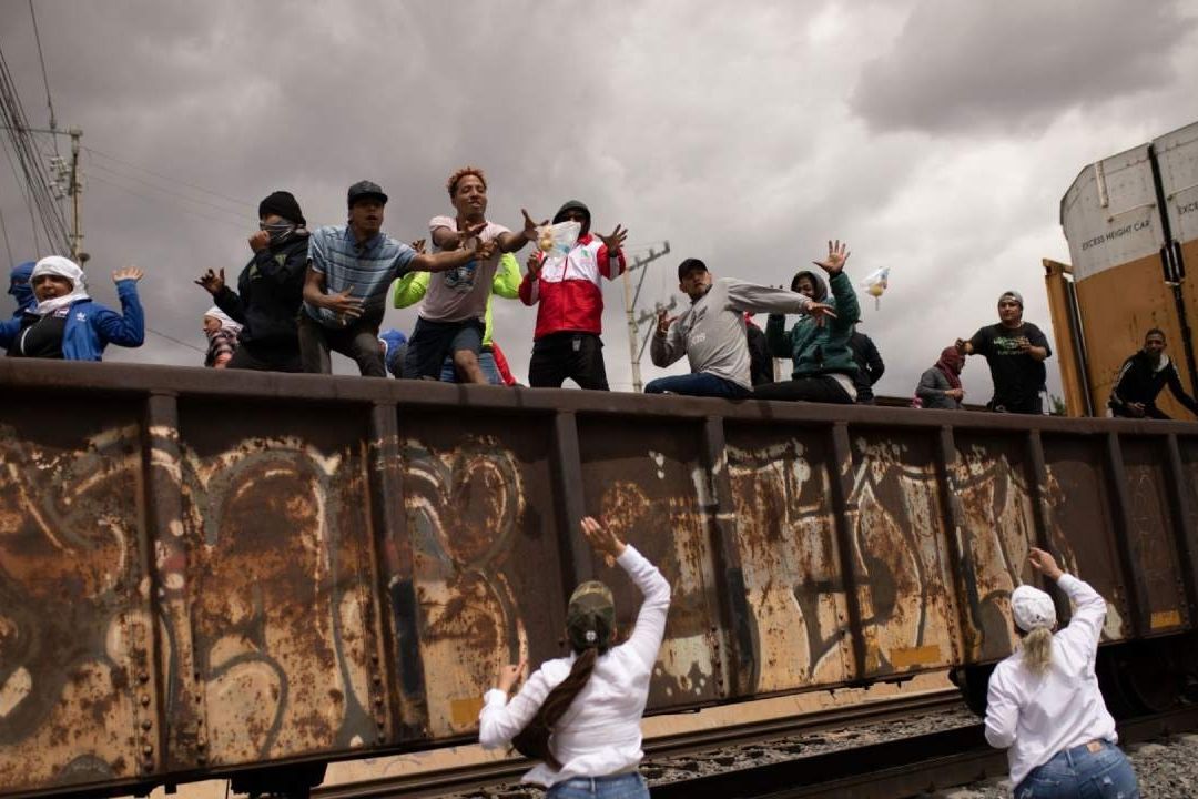 México Busca que Cinco Países Latinoamericanos Acepten Vuelos de Retorno de Migrantes