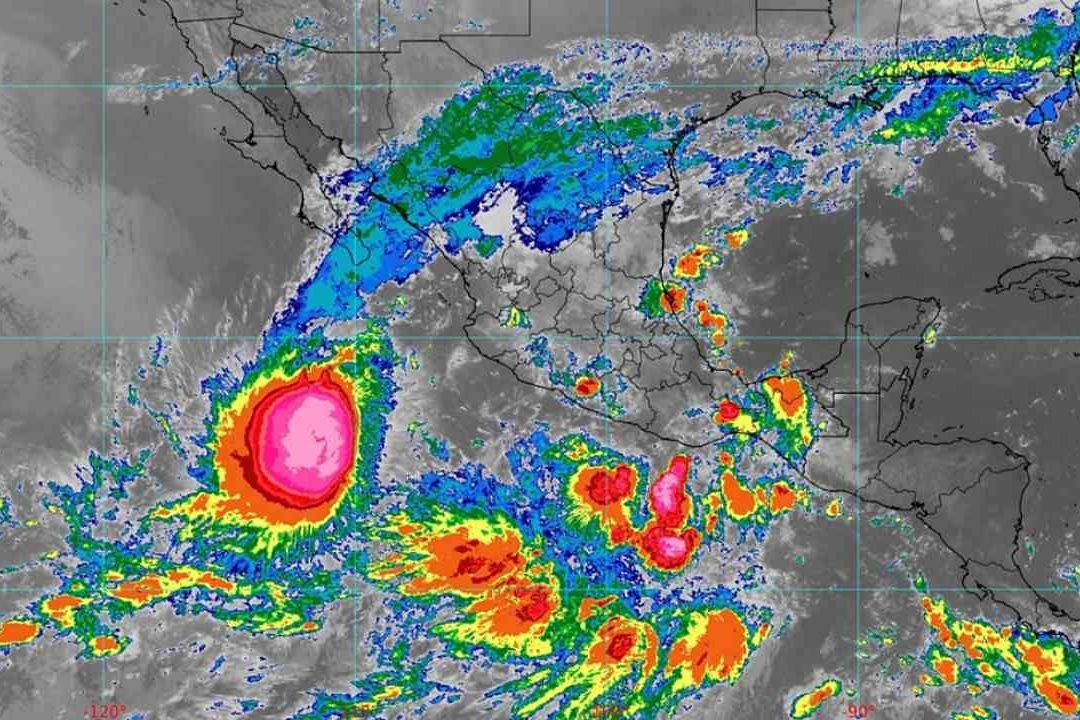 Se fortalece la tormenta tropical Lidia en el Pacífico mexicano