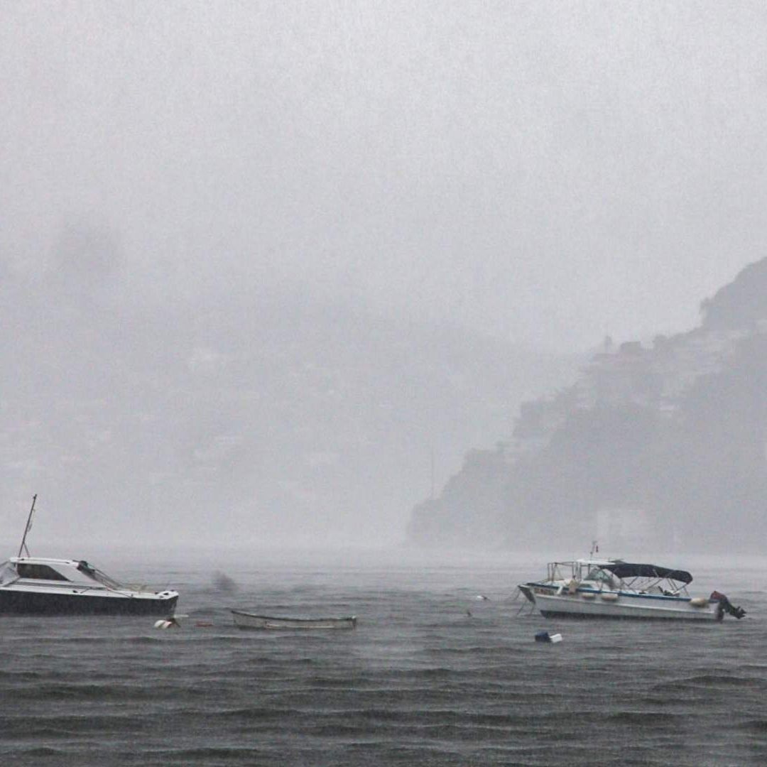 Se esperan vientos con fuerza de huracán y lluvias torrenciales en el Pacífico.