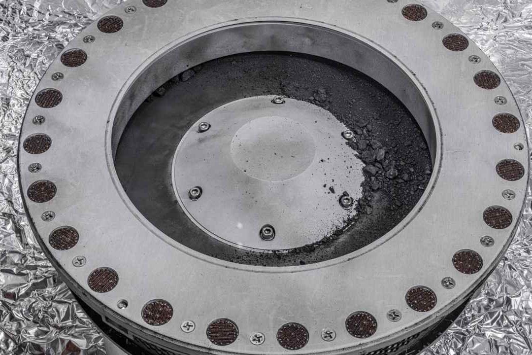 NASA Encuentra Moléculas de Agua y Carbono en el Asteroide Bennu