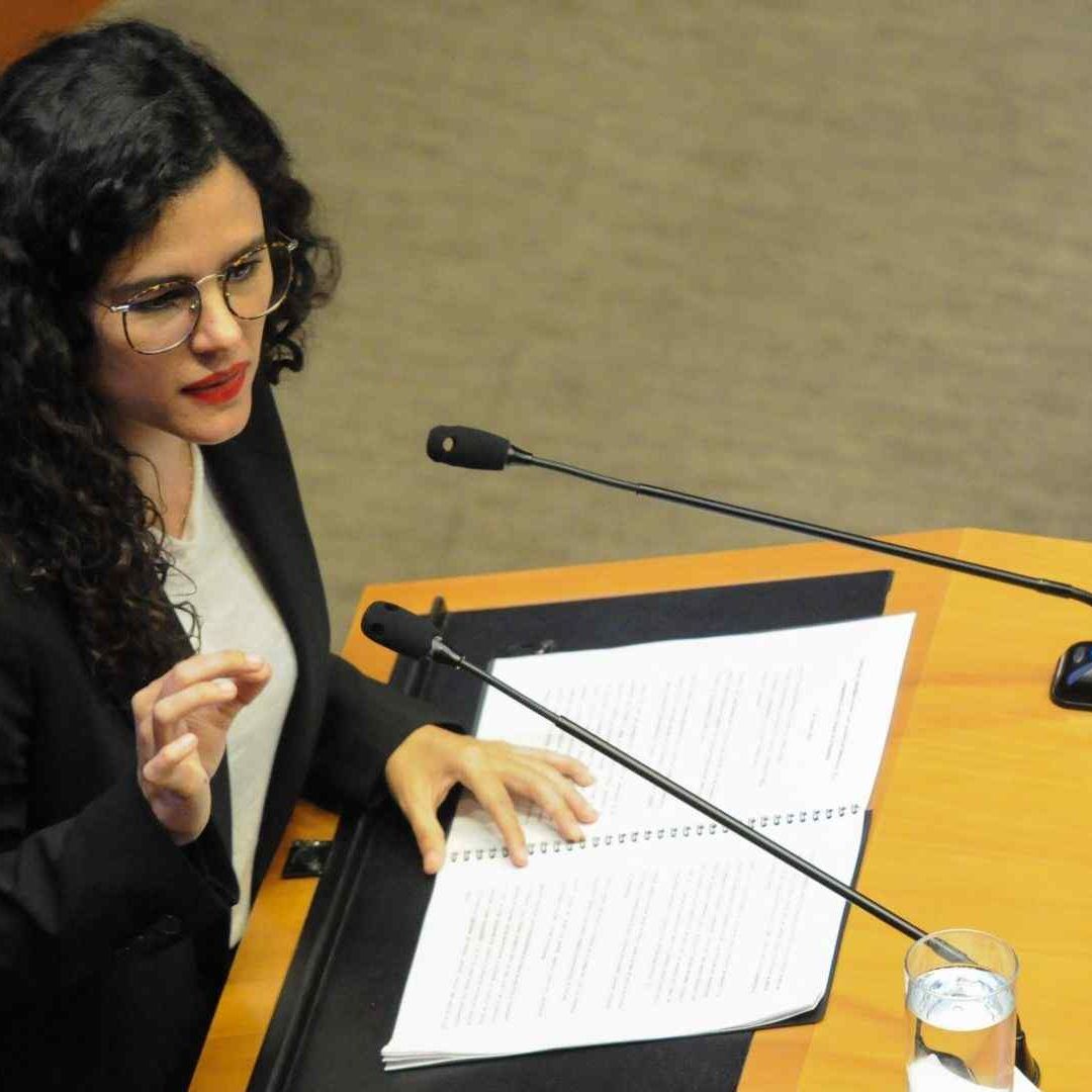 La comparecencia ante el Senado duró 4 horas.