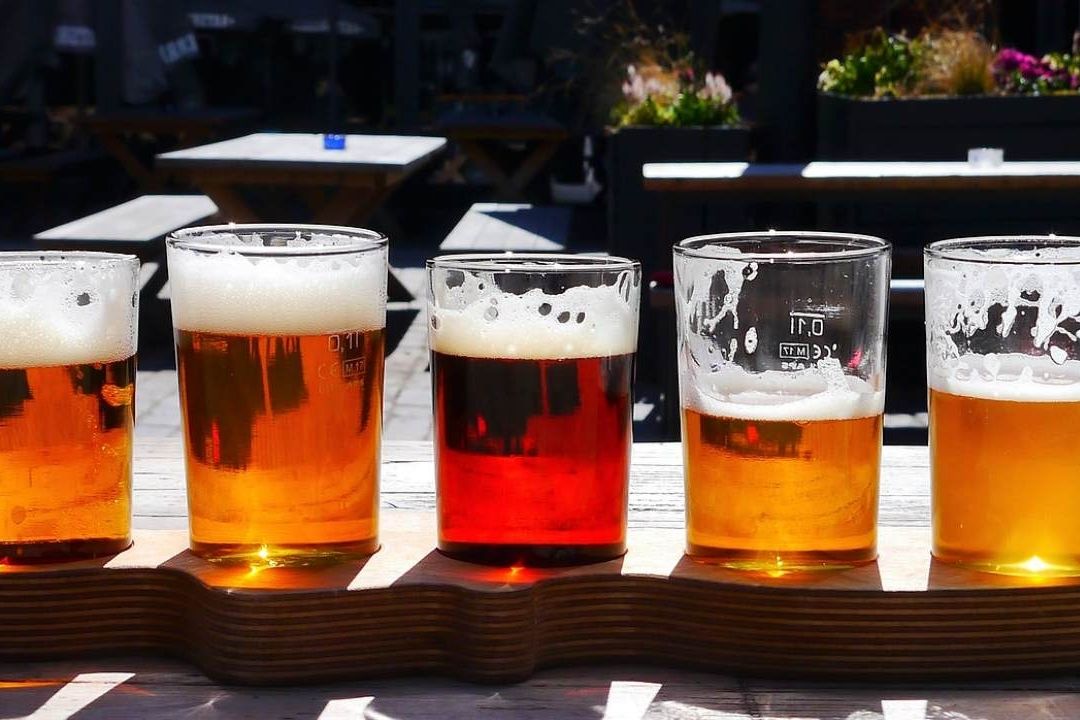 Desarrollan cerveza fabricada con agua reciclada