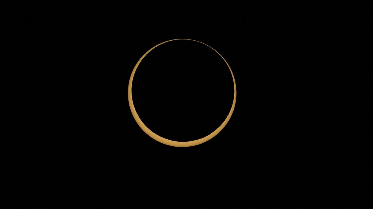 Fotos y videos del eclipse solar 2023 en México