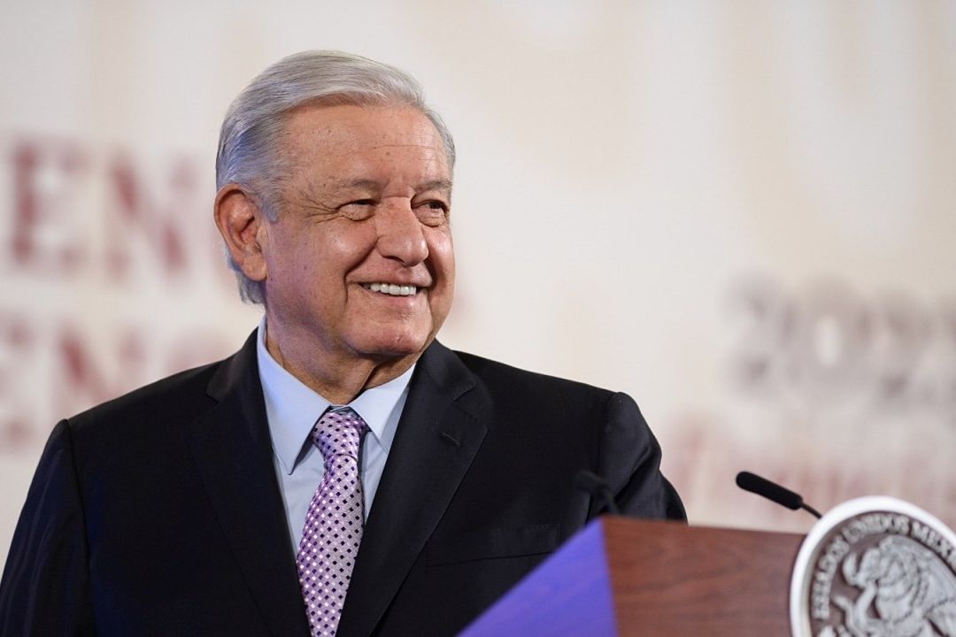 El presidente Andrés Manuel López Obrador presenta su mañanera desde Palacio Nacional