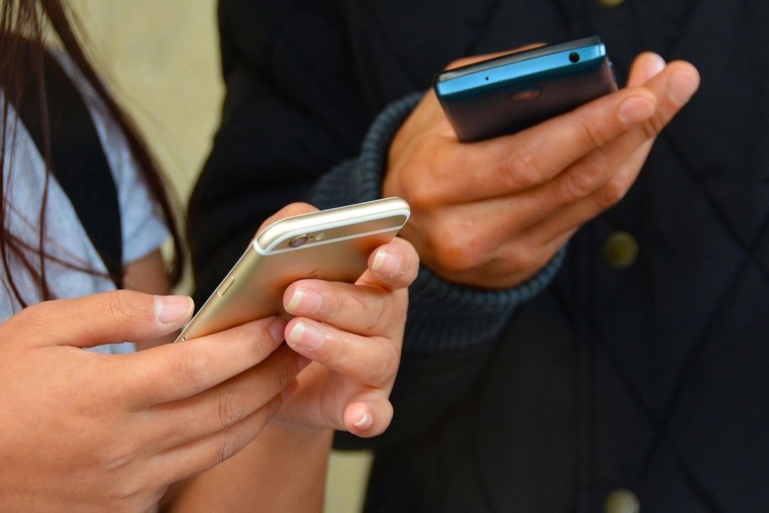 Suspenden el bloqueo de celulares en México del mercado gris