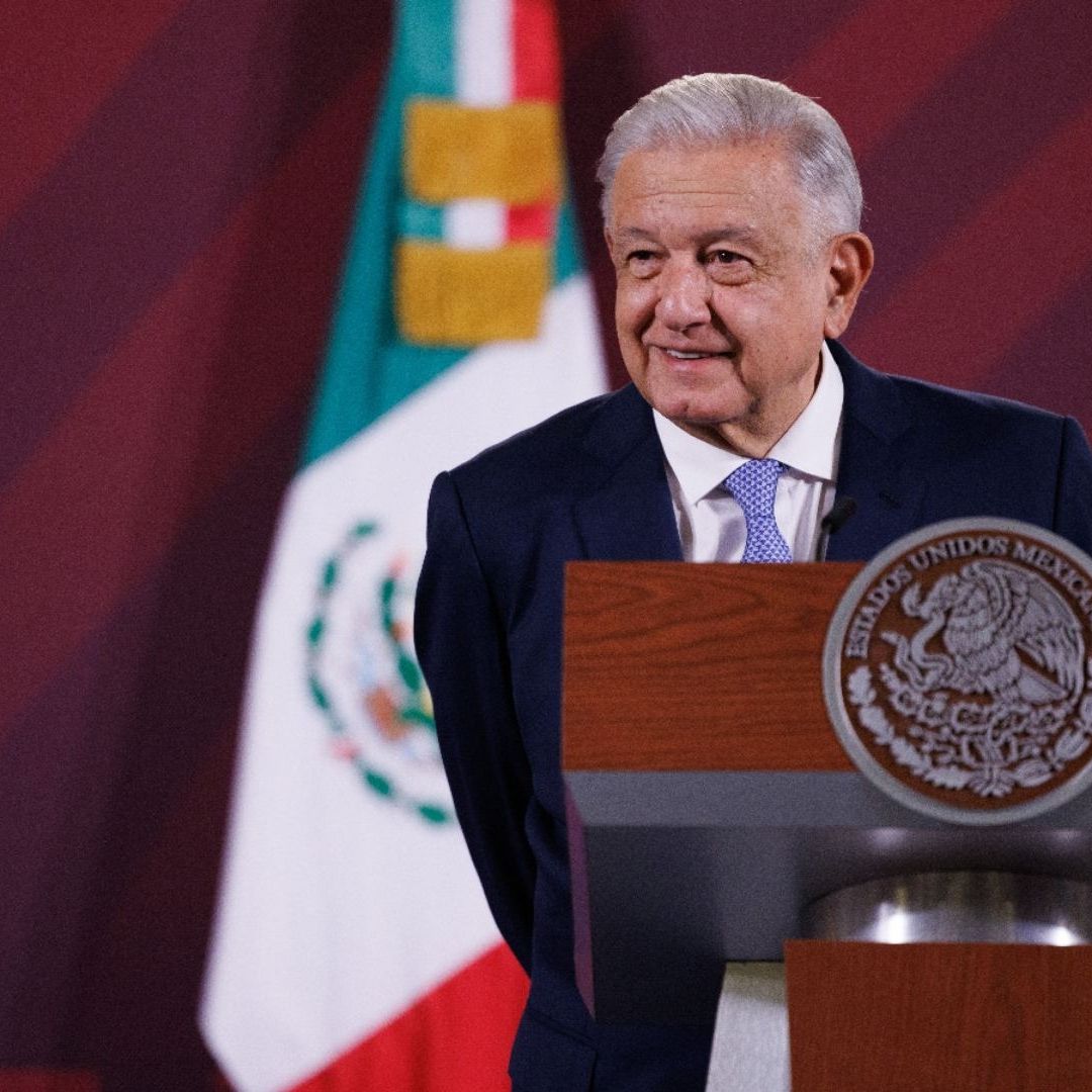 Andrés Manuel López Obrador insiste en que no se afectarán sueldos de trabajadores.