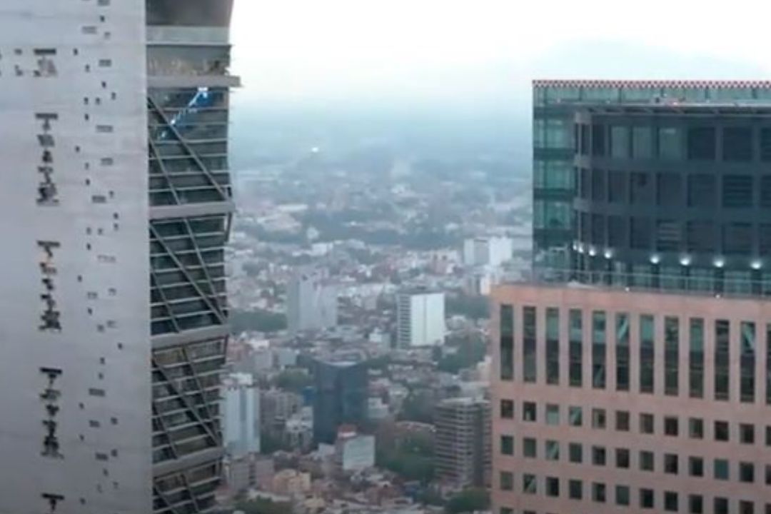 En el segundo capítulo de la segunda temporada de Sin Prejuicios con Paola Rojas arquitectos y especialistas hablan de la construcción de edificaciones sin dañar al medio ambiente