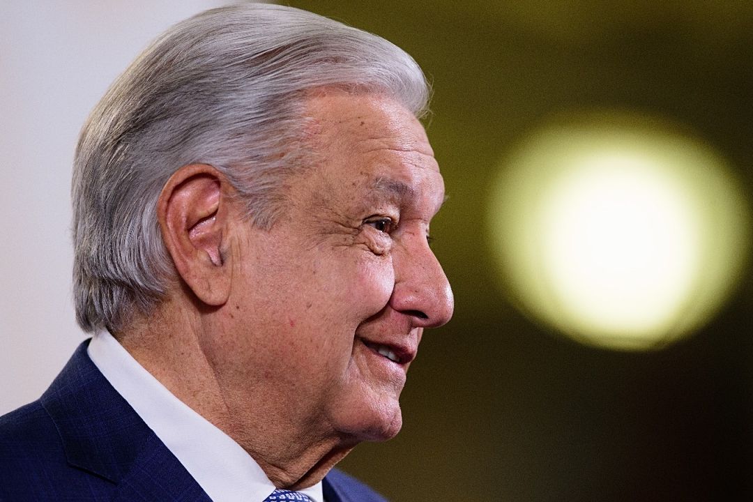 El presidente Andrés Manuel López Obrador presenta su mañanera desde Palacio Nacional