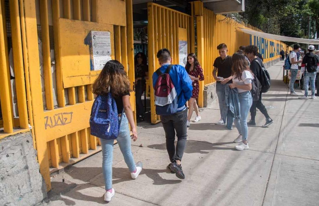 CCH Vallejo y Prepa 7, tomados por alumnos