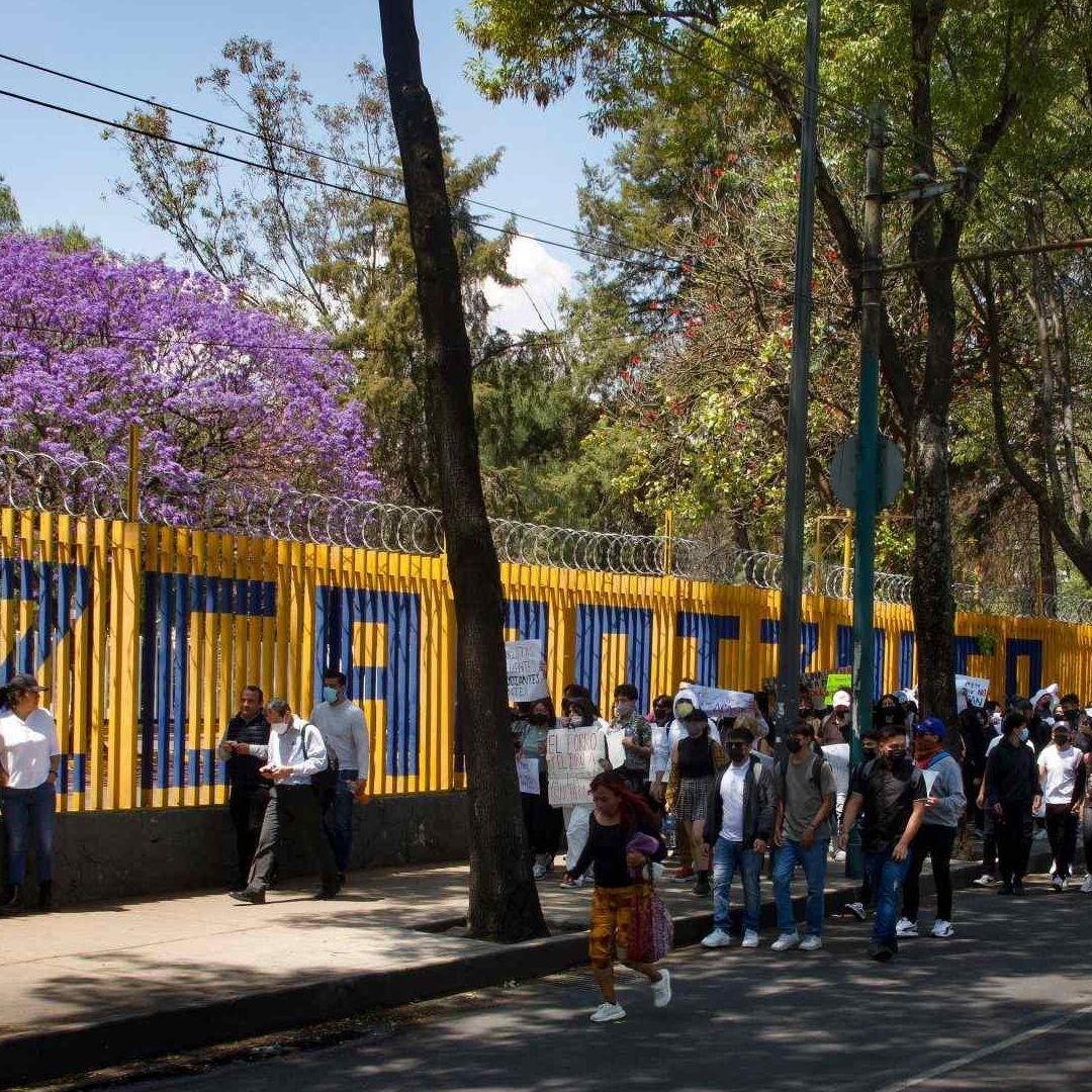 Alumnos del CCH Azcapotzalco durante manifestación
