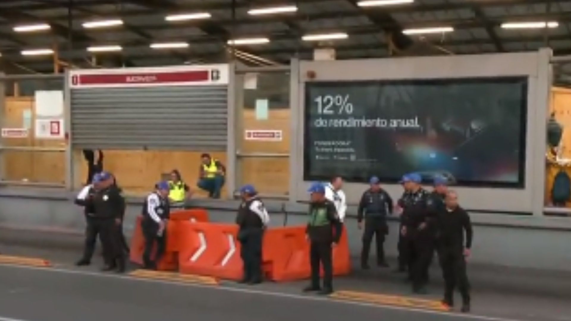 Mujer Muere Arrollada al Caer del Andén del Metrobús Buenavista Línea 1