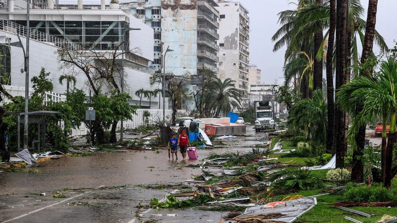 Unidades médicas aceleran la reestructuración de espacios en cuidados intensivos para prever eventualidades por urgencias médicas provocadas por Otis