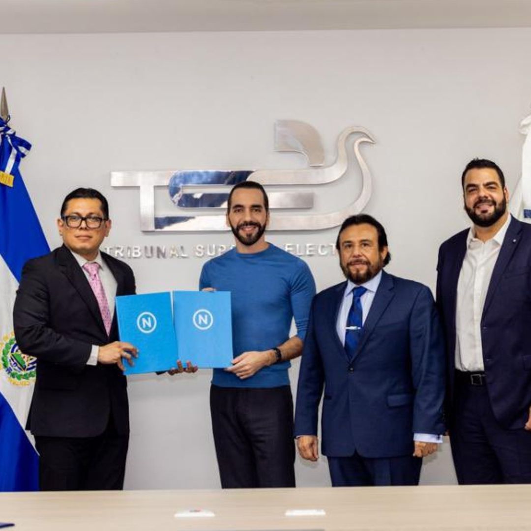 Nayib Bukele registra candidatura presidencial