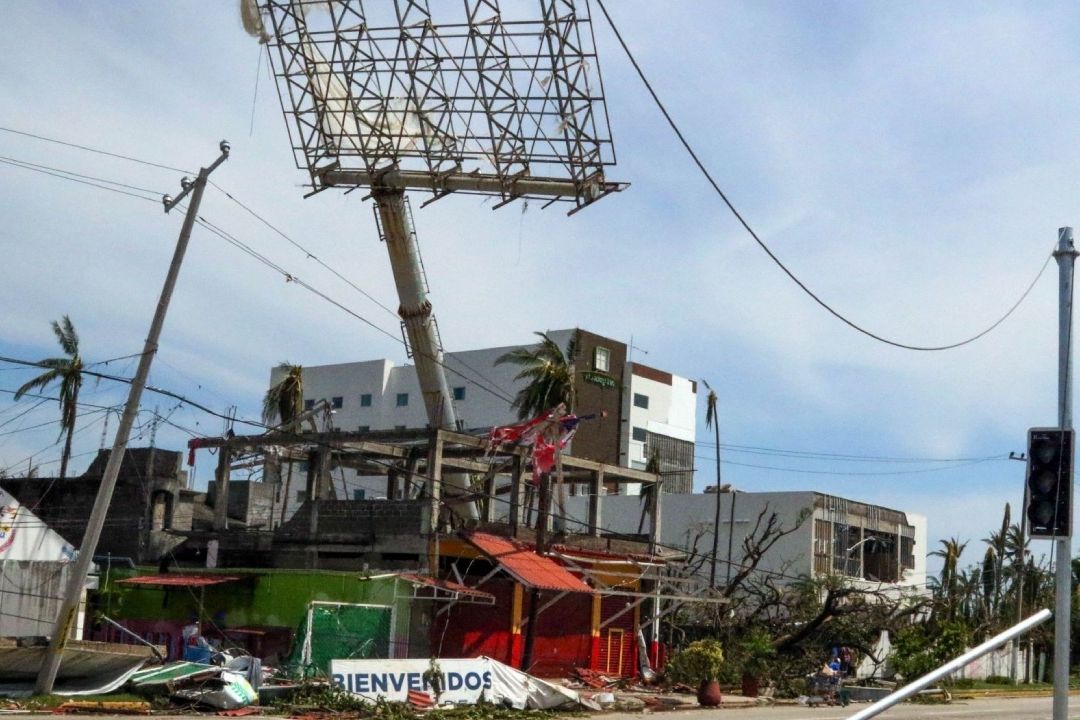 Huracán Otis: CFE Restablece el 50 % del Servicio Eléctrico en Guerrero