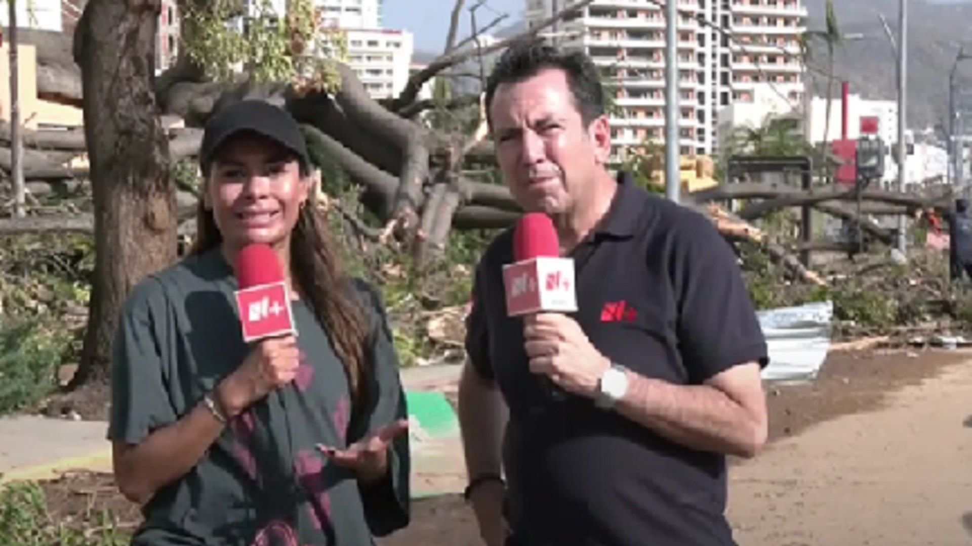 Galilea Montijo y Eduardo Salazar