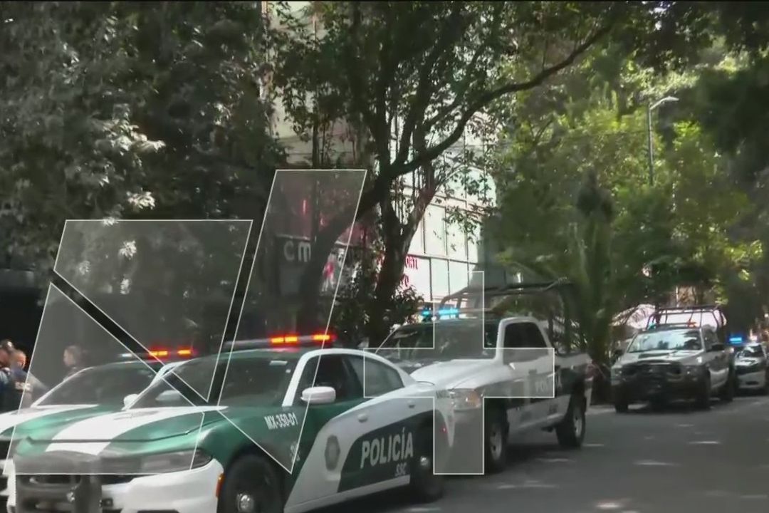 Los cuerpos de un hombre y una mujer fueron encontrados sin vida hoy 30 de octubre de 2023 en un departamento ubicado en calles de la colonia Juárez