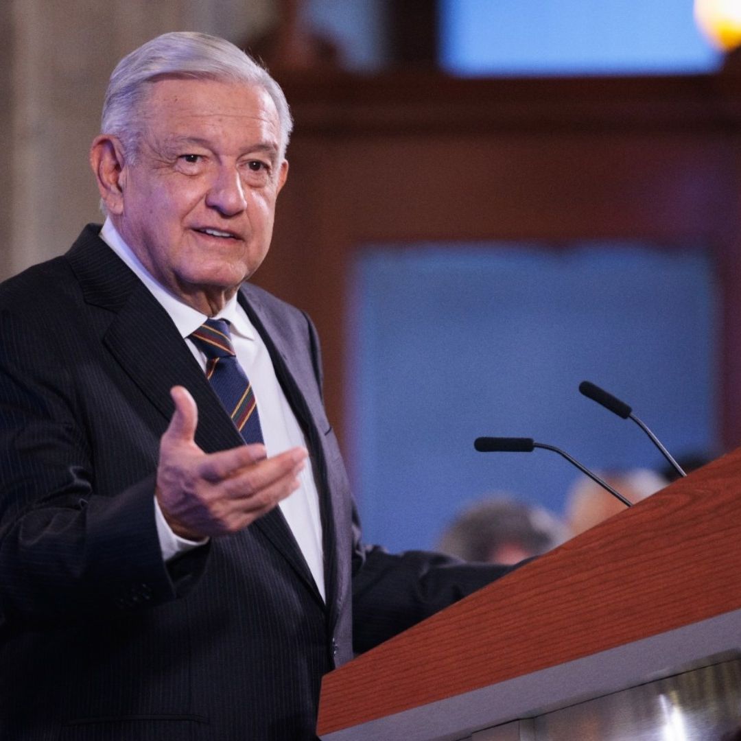 Andrés Manuel López Obrador pidió informarse mediante canales oficiales.