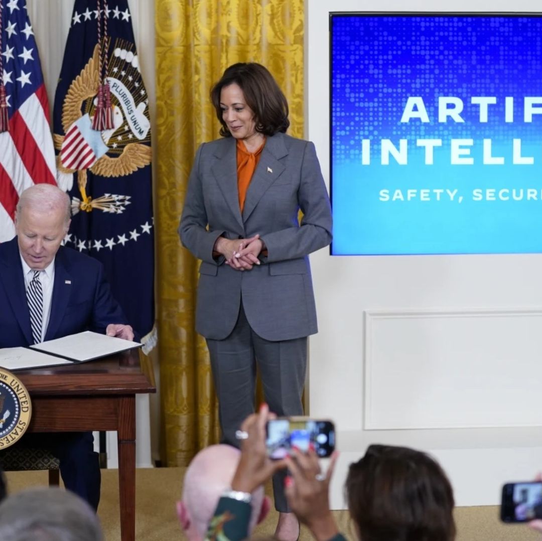 El presidente Joe Biden firmó una orden ejecutiva sobre inteligencia artificial