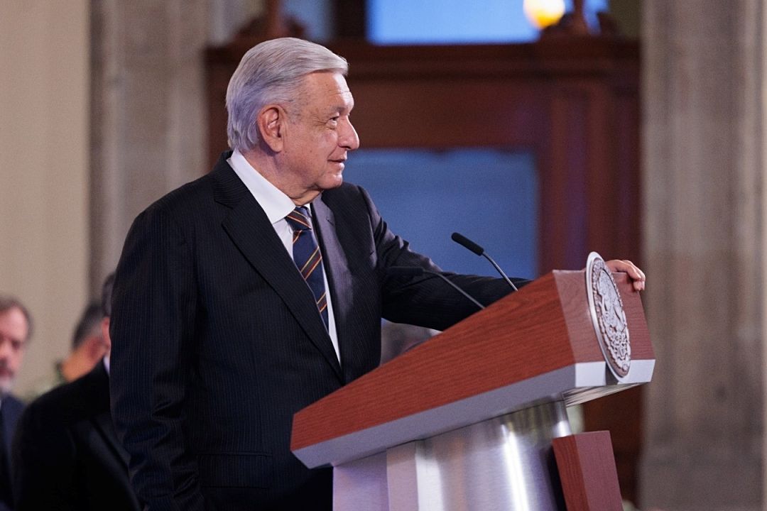 El presidente Andrés Manuel López Obrador presenta su mañanera desde Palacio Nacional