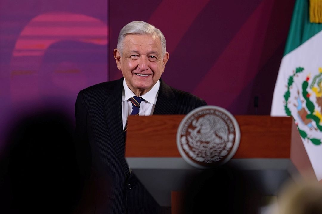 El presidente Andrés Manuel López Obrador presenta su mañanera desde Palacio Nacional
