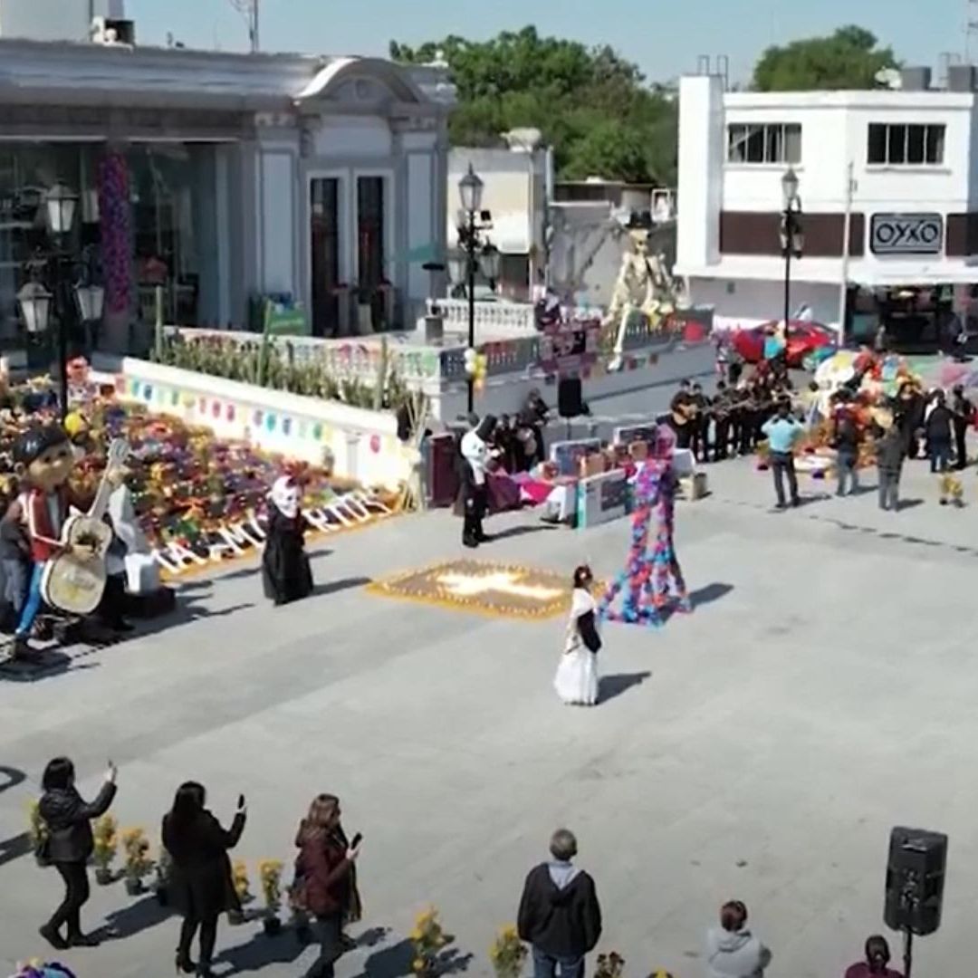 Honran a Chabelo con altar