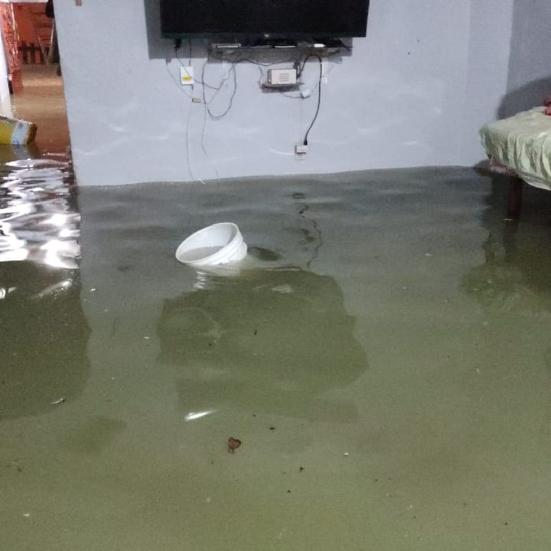 Desborde de río en Agua Dulce Veracruz