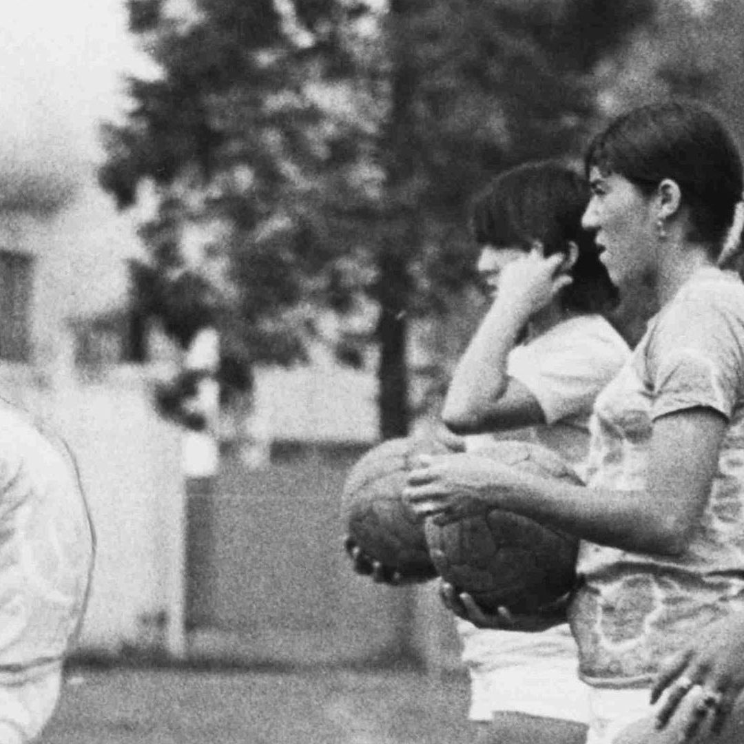 Jugadoras del equipo de fútbol femenino del campeonato mundial de 1971