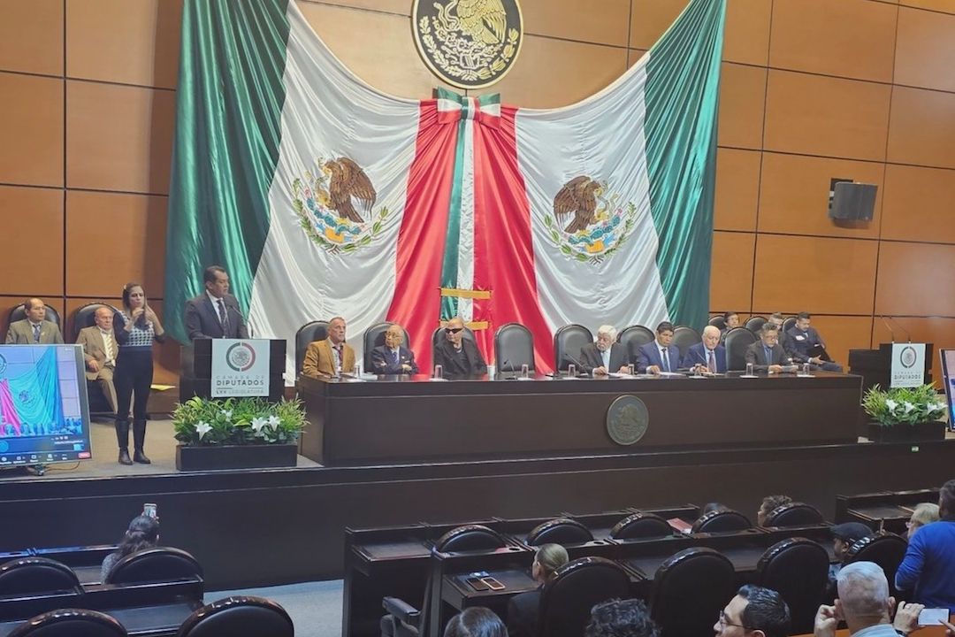 Jaime Maussan presentó una nueva audiencia sobre ovnis en Cámara de Diputados