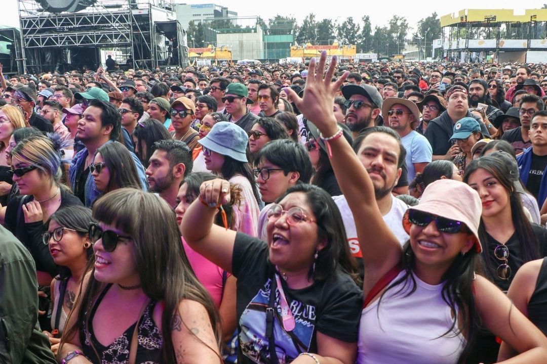 Vive Latino 2024 da primeras señales de cartel
