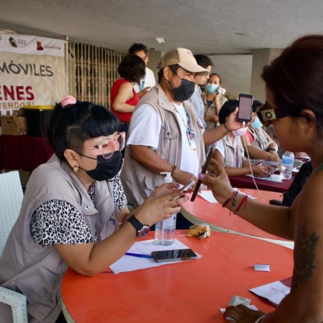 Jóvenes Construyendo el Futuro para reconstruir Acapulco