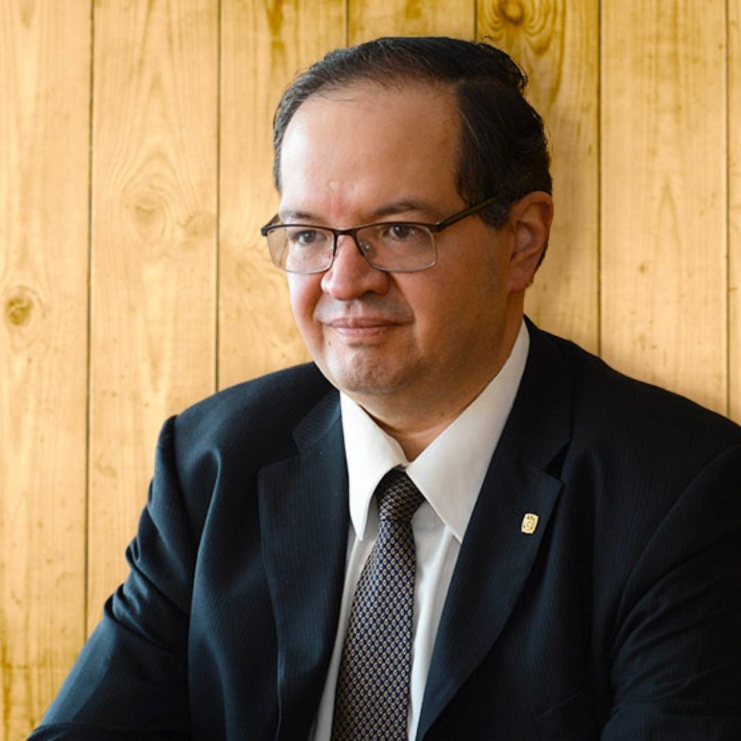 Leonardo Lomelí es Historiador por la UNAM