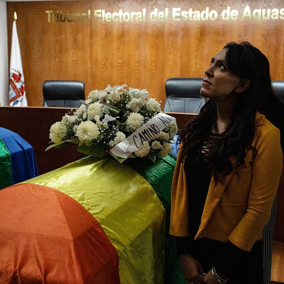 Duda familia de versión de que pareja sentimental habría quitado la vida a le magistrade