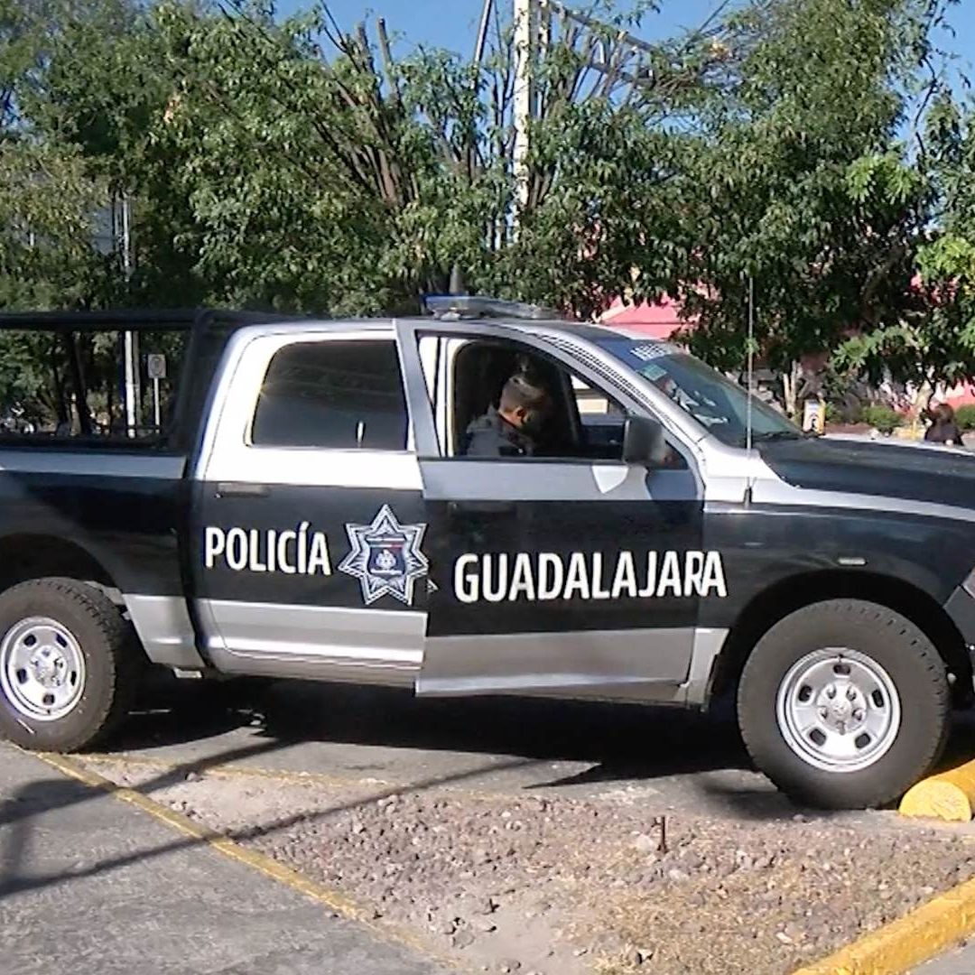 Acusan a Policías de Guadalajara de Pedir Dinero a Detenidos a Cambio de Dejarlos Ir
