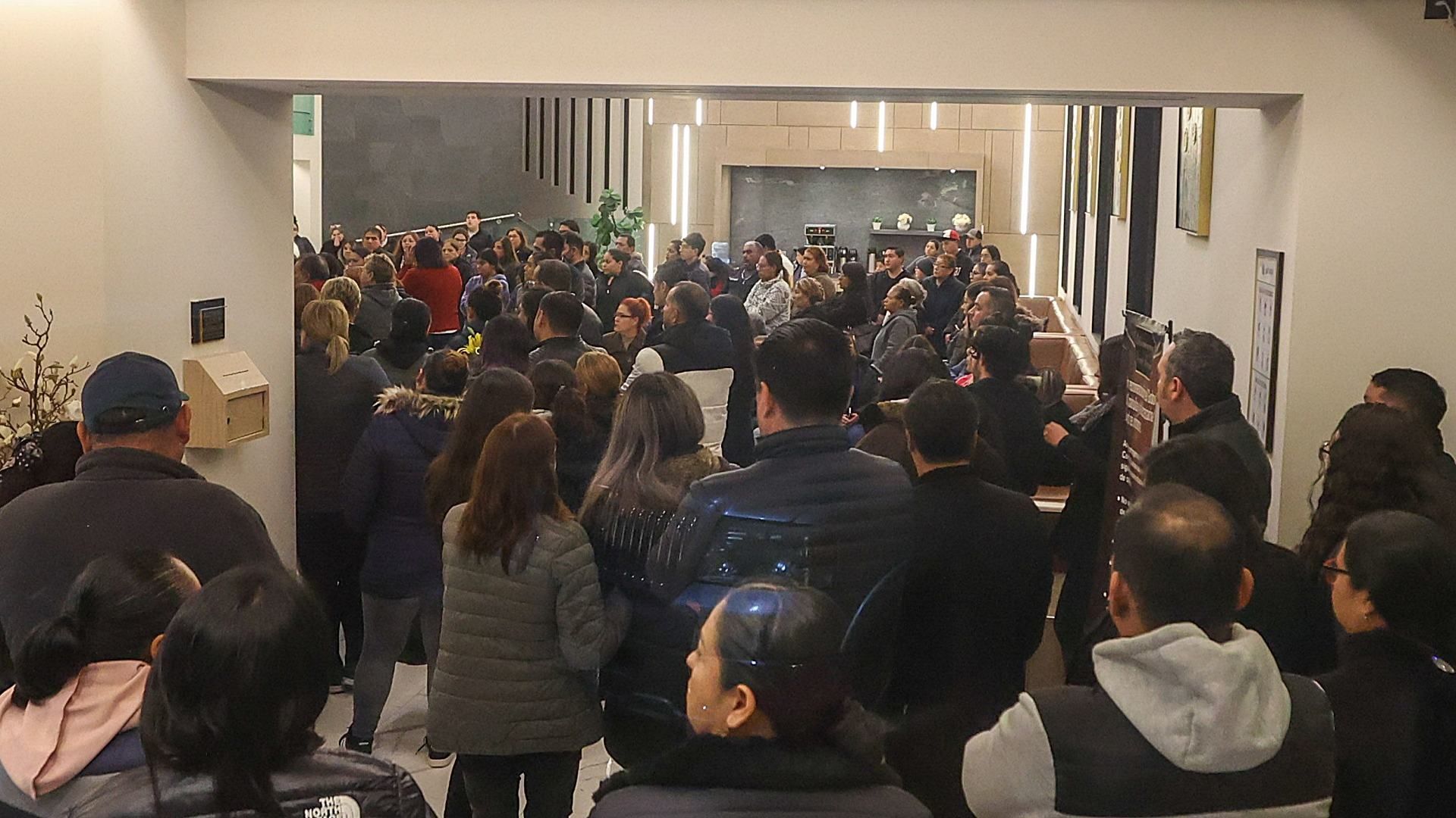 Realizan funeral de magistrade Ociel Baena en Saltillo, Coahuila