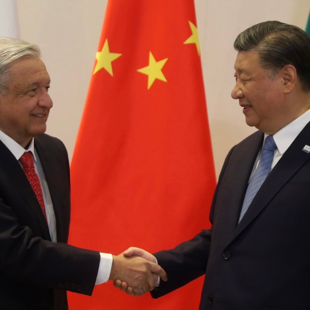 El presidente López Obrador y el mandatario chino, Xi Jinping