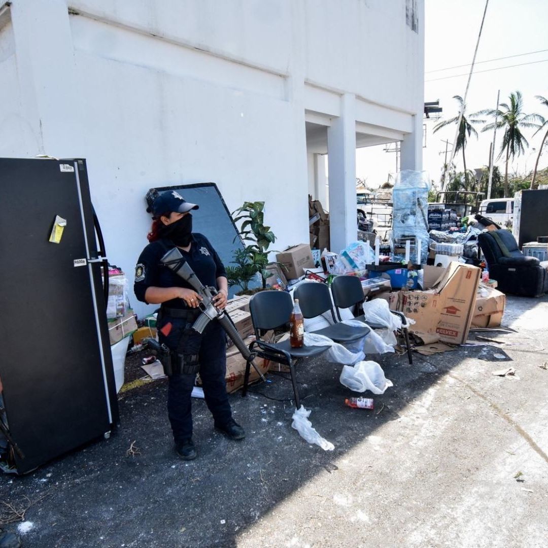 Aseguradoras No Cubren Rapiña y Saqueos a Negocios de Acapulco Tras Paso de Otis